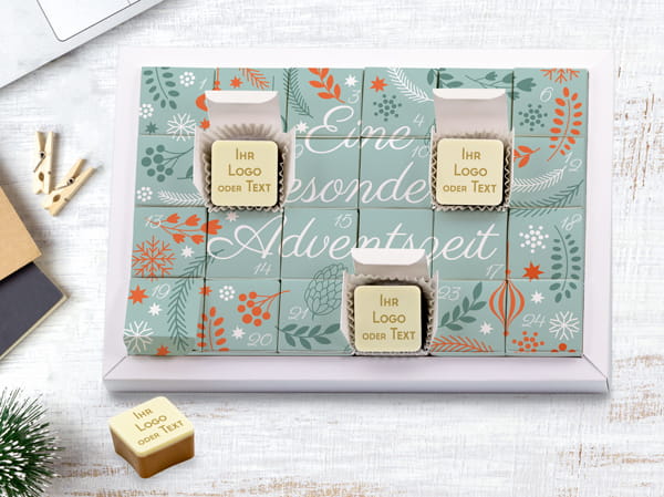 Firmen-Adventskalender mit individuell bedruckten Logo-Pralinen“